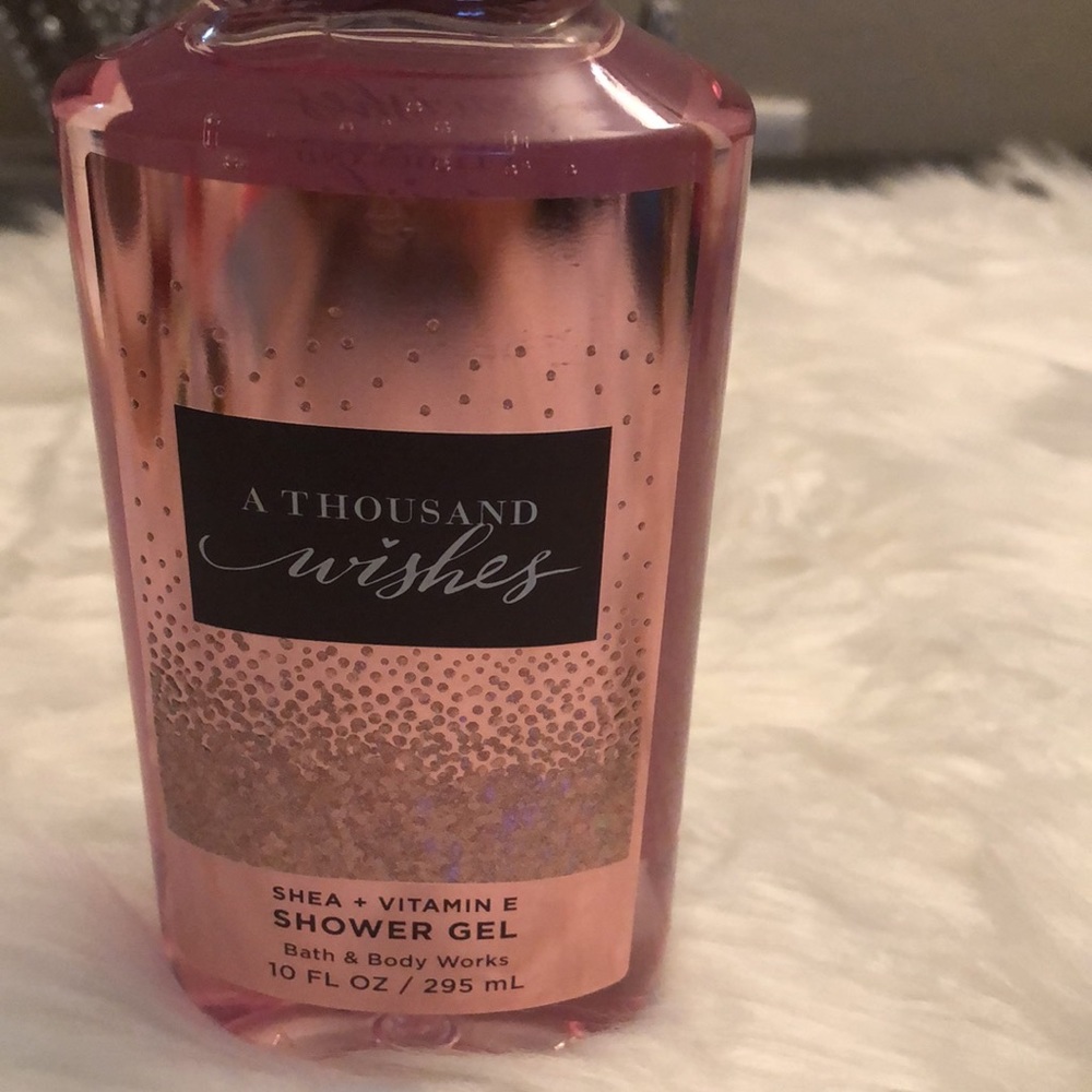 NWT Bath & Body Works A Thousand Wishes Shower Gel with Shea and Vitamin E - Picture 2 of 3